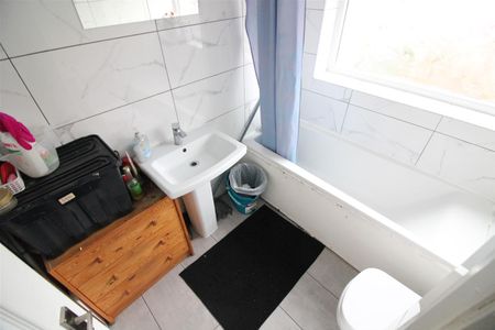 Twyford Abbey Road, London - Photo 5