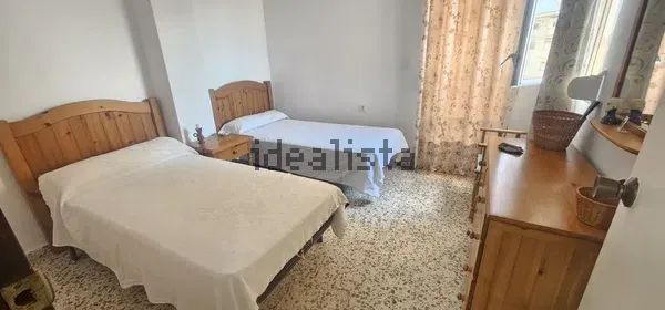 Alquiler de piso en Ronda Edificio - Photo 1