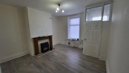 2 bedroom house to rent - Photo 2