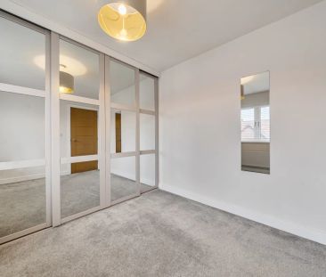 4 bedroom detached house to rent - Photo 5