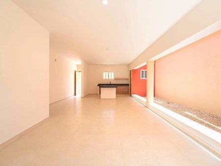 Renta Bonito Townhouse Temozón sin Muebles - Photo 3