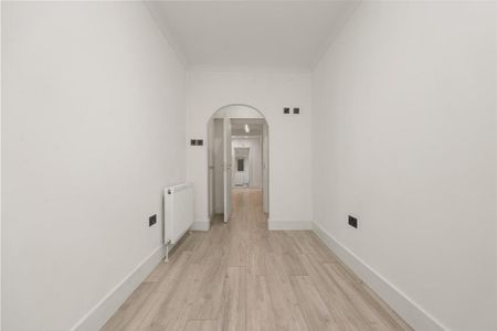 3 bedroom flat to rent - Photo 5