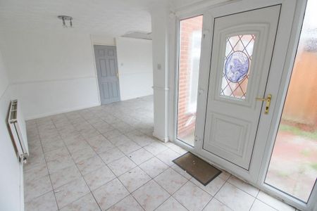 3 bedroom terraced house to rent - Photo 4