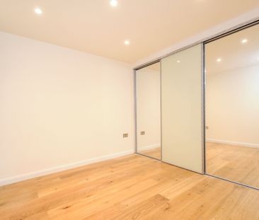 London Road, Kingston Upon Thames, Surrey, KT2 - Photo 1