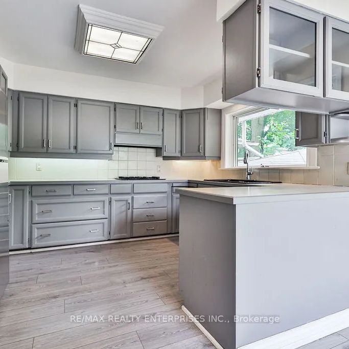 Detached Home For Lease | W9248483 - Photo 1