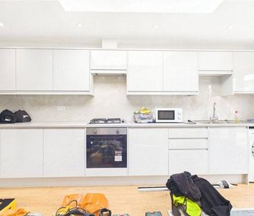 5 bedroom property to rent - Photo 1