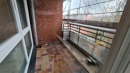 Erstbezug nach Sanierung - geräumige 2 Zimmer Wohnung mit Balkon - Foto 3