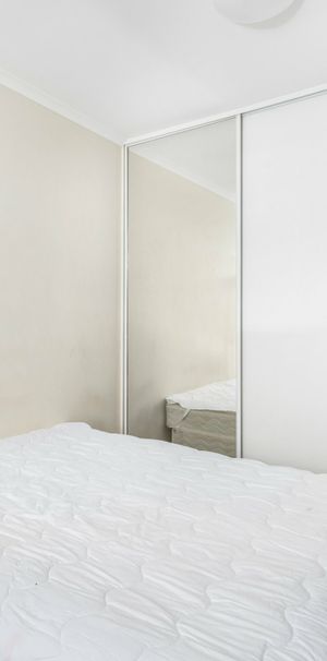 1 BEDROOM 1 BATHROOM FURNISHED STUDIO UNIT - Photo 1