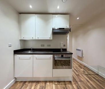 Studio to rent - Photo 3