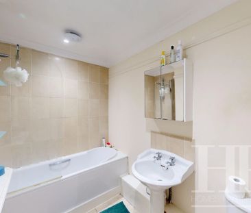 Albany Road, Crawley, RH11 - Photo 6