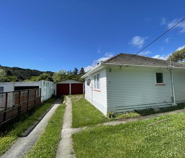 VILLAGE RETREAT! - Photo 6