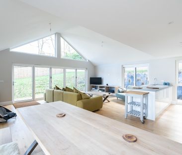 Guildford Road, Westcott, Dorking, RH4 - Photo 5