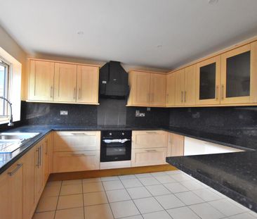 4 bedroom semi detached house to rent, - Photo 1