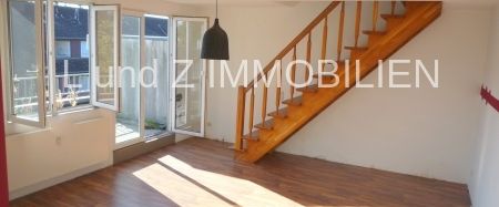 ** Maisonettewohnung mit Balkon** für Singles in gepflegtem Umfeld ! - Foto 1