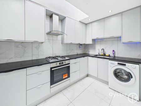 4 bedroom semi-detached house to rent - Photo 4