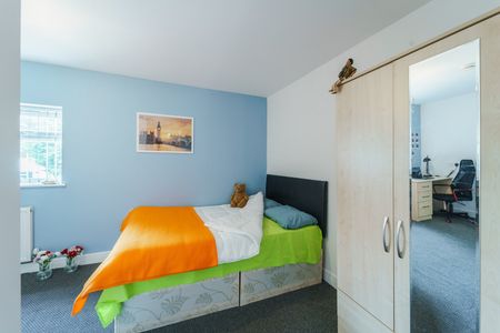 Room in a Shared House, Charter Avenue, CV4 - Photo 4