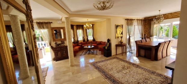 5 Bedrooms Detached villa in La Nucia Alicante (Costa Blanca) - Photo 1