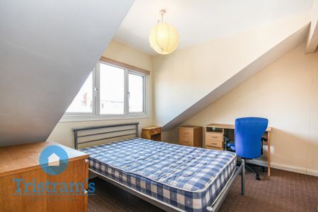 4 bed Mid Terraced House for Rent - Photo 5