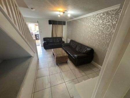 2 bedroom terraced house to rent - Photo 2