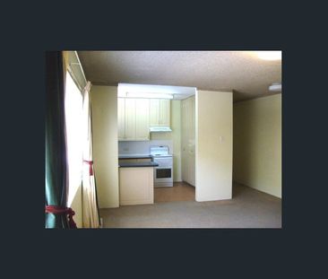 Handy Location - Photo 2