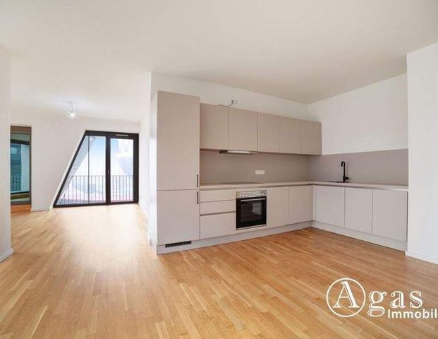 Offen geschnittene 4 Zimmer Wohnung mit ca. 141m², EBK und umlaufendem Balkon in Berlin-Mitte! - Foto 1