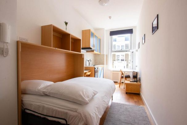 Flat 15 Penywern Road, Earls Court SW5 9SX - Photo 1