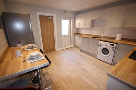 Wyggeston Street, Burton upon Trent, DE13 - Photo 5