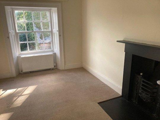 4 bedroom detached house to rent - Photo 1