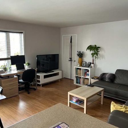 4 1/2 style condo - Photo 3