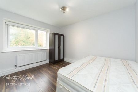 4 bedroom flat to rent - Photo 3