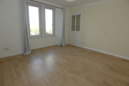 Property to let in Dundee - Photo 3