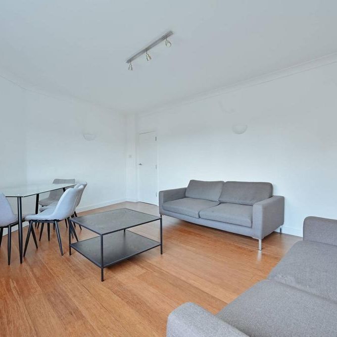 4 bedroom flat to rent - Photo 1