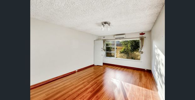 Stylish Living in Prestigious Applecross - Photo 1