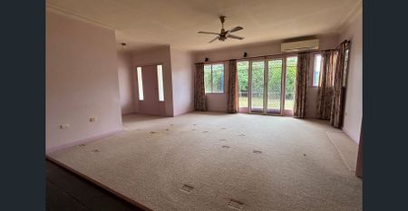 Spacious 4-bedroom family home on Generous Block - Photo 2