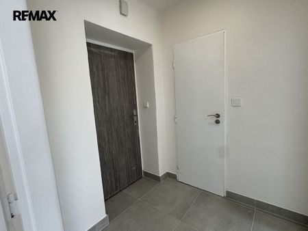 Pronájem bytu 1+1 32 m² - Фото 3