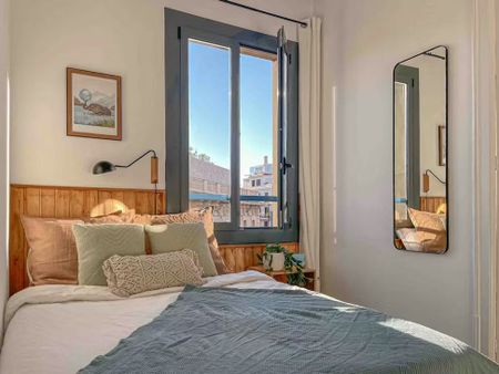 Carrer de Roger de Llúria, Barcelona, Catalonia 08009 - Photo 4