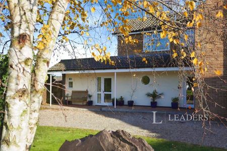 1 bedroom semi-detached house to rent - Photo 4