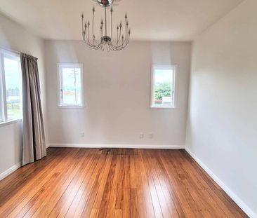 Charming two bedroom home on Clayton Road - Photo 2