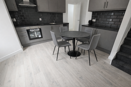 2 bedroom flat to rent - Photo 4