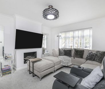 4 bedroom semi-detached house to rent - Photo 5