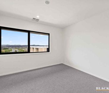 A Home That Thinks Ahead - Photo 4