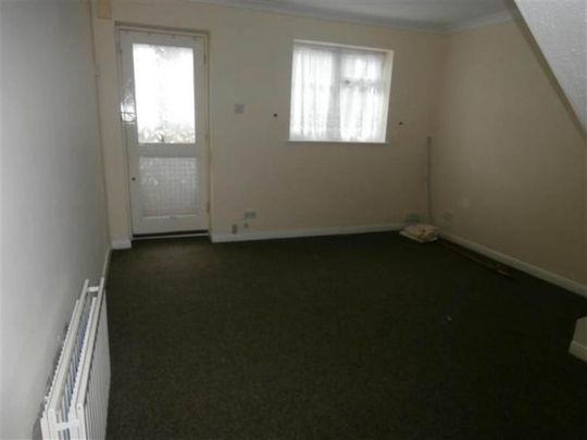 2 bedroom house to rent - Photo 1