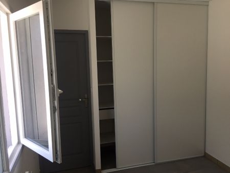 Location Appartement et Garage - Photo 4
