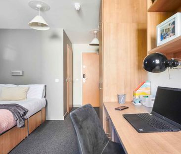 Premium En-Suite - Photo 2