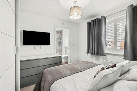 3 Bedroom Detached House To Rent - Photo 3