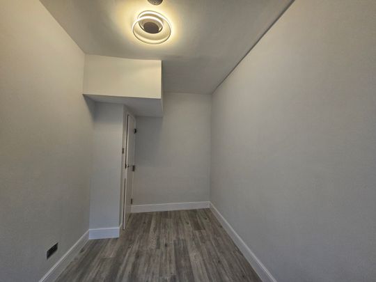 1 Bed Flat, City Road, EC1V - Photo 1