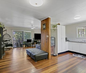 Charming high set home in prime Maroochydore location - Photo 4