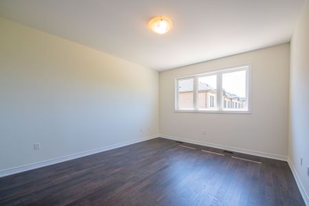 For Lease - 12 Ducharme Drive, Richmond Hill, Ontario - Photo 4