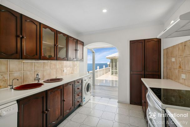Seaside Oasis - Stunning Coastal Home with Ocean Views - Photo 1