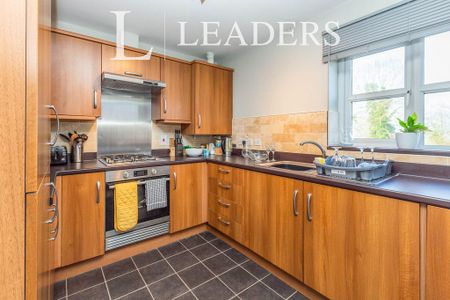 2 bedroom apartment to rent - Photo 2